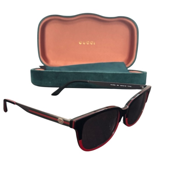 Gucci Accessories - Gucci Vintage Sherry Line Titan Sunglasses w/Contemporary Accessories EVC